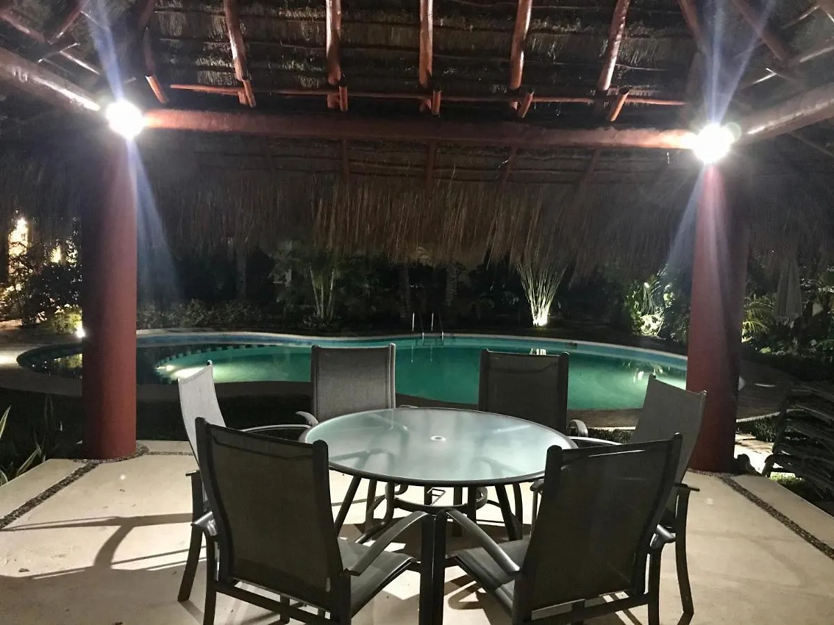 Villa Ikal 신데 델 카르멘